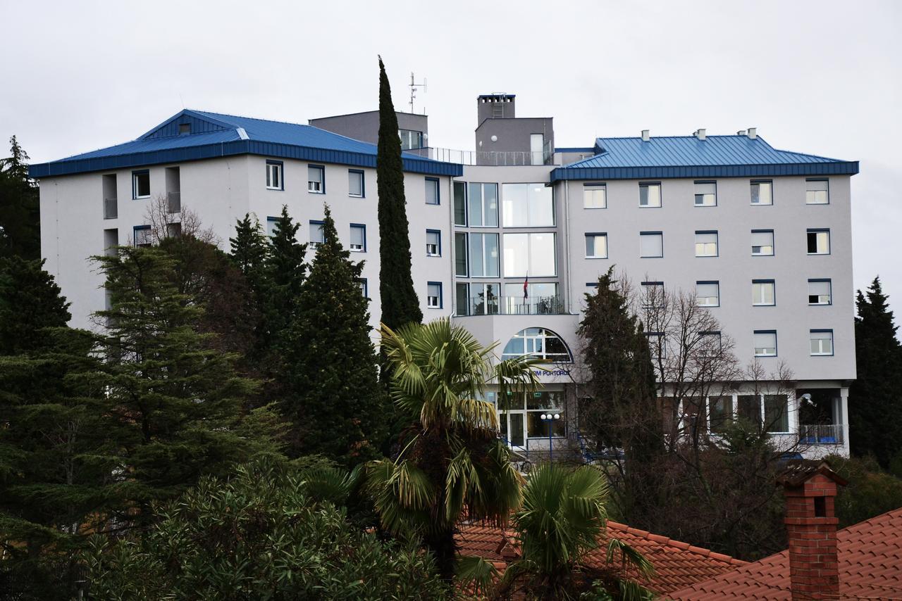 Dijaski Dom Portoroz, Hostel מראה חיצוני תמונה